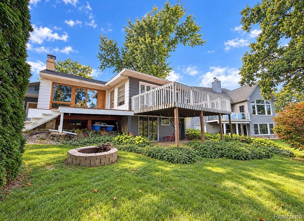 18425 Pellett Drive, Rose Township, MI 48430