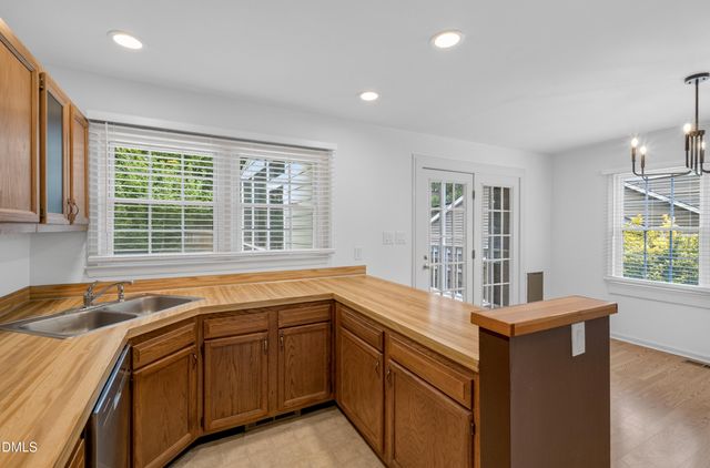 3629 Wickersham Way, Raleigh, NC 27604