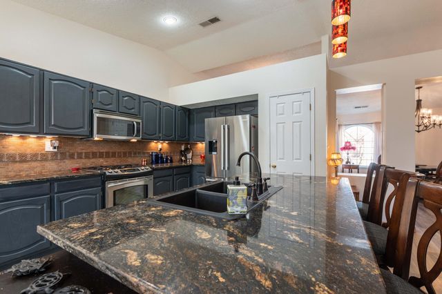 8408 Julian Robles Street NE, Albuquerque, NM 87122