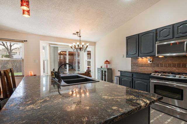 8408 Julian Robles Street NE, Albuquerque, NM 87122