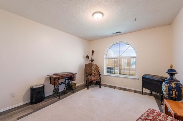 8408 Julian Robles Street NE, Albuquerque, NM 87122