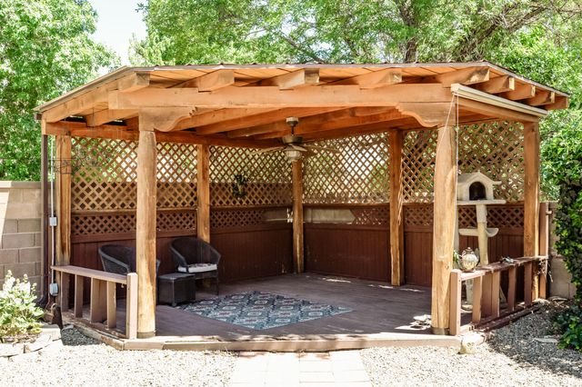 8408 Julian Robles Street NE, Albuquerque, NM 87122