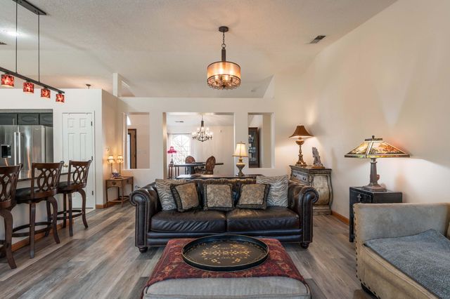 8408 Julian Robles Street NE, Albuquerque, NM 87122