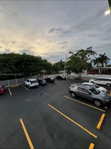 11195 SW 1st Street 219, Miami, FL 33174