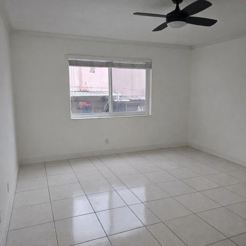 11195 SW 1st Street 219, Miami, FL 33174