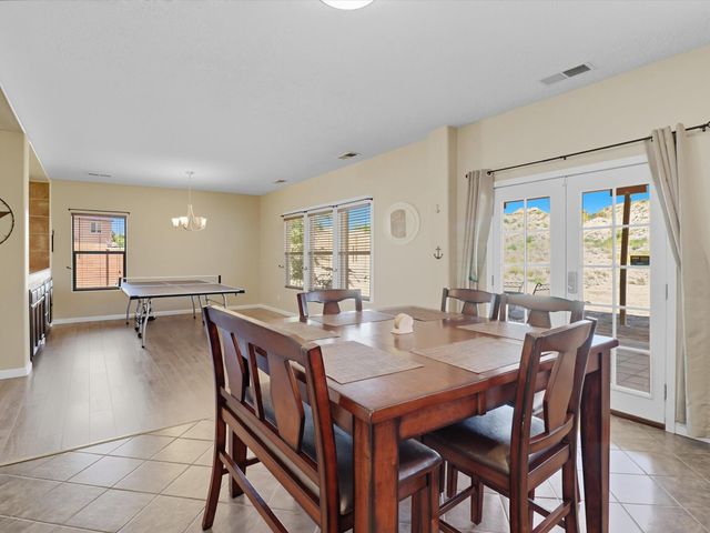 206 Sugar Ridge Loop SE, Rio Rancho, NM 87124