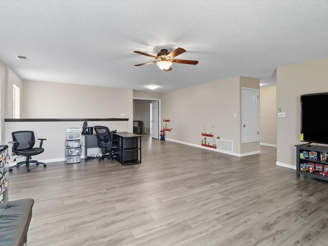 206 Sugar Ridge Loop SE, Rio Rancho, NM 87124