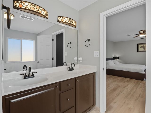 206 Sugar Ridge Loop SE, Rio Rancho, NM 87124