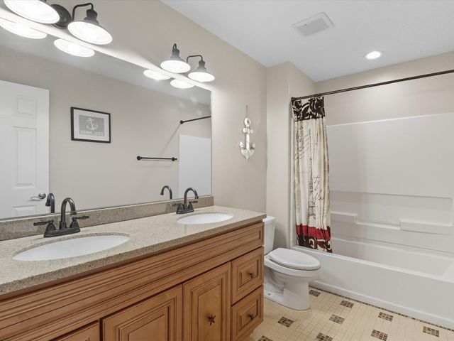 206 Sugar Ridge Loop SE, Rio Rancho, NM 87124