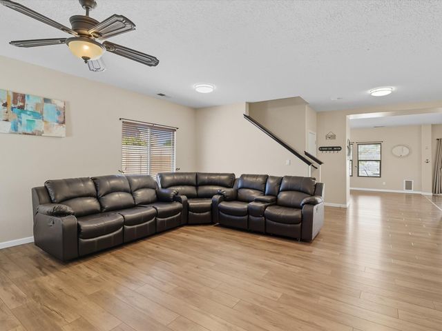 206 Sugar Ridge Loop SE, Rio Rancho, NM 87124