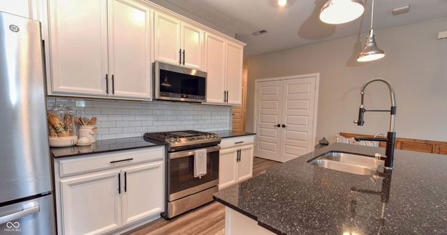 6583 Apperson Drive, Noblesville, IN 46062