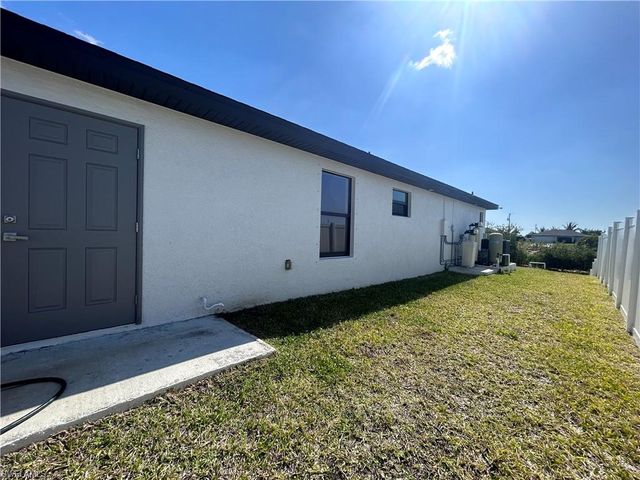 1008 NW 12th AVE, Cape Coral, FL 33993