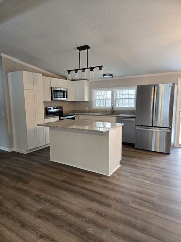 1158 Yellow Creek Rd, Dickson, TN 37055