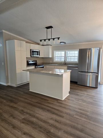 1158 Yellow Creek Rd, Dickson, TN 37055