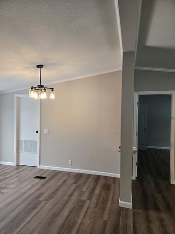 1158 Yellow Creek Rd, Dickson, TN 37055