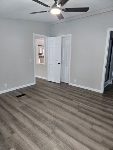 1158 Yellow Creek Rd, Dickson, TN 37055