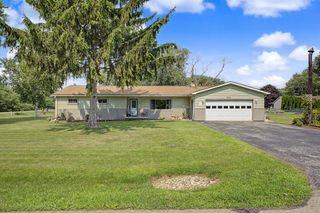 7676 Southmoor Drive, Monroe Twp, MI 48161