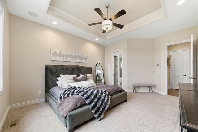 2509 N Paradise Cir, Wichita, KS 67205