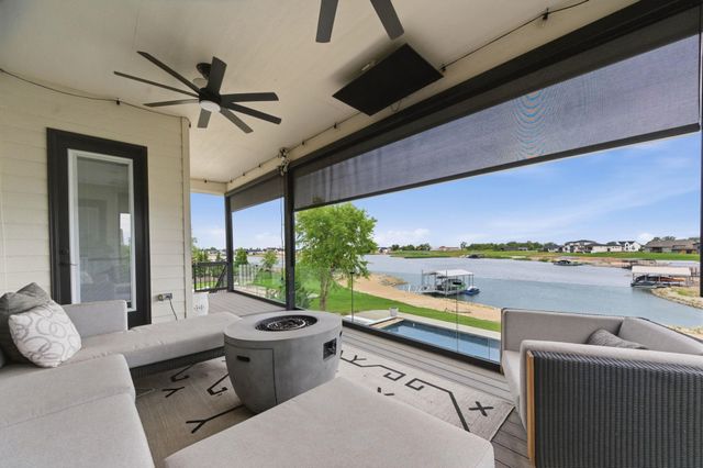 2509 N Paradise Cir, Wichita, KS 67205