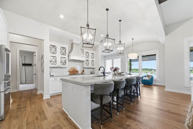 2509 N Paradise Cir, Wichita, KS 67205