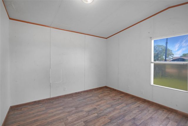 639 Reuben White Drive, Crosby, TX 77532