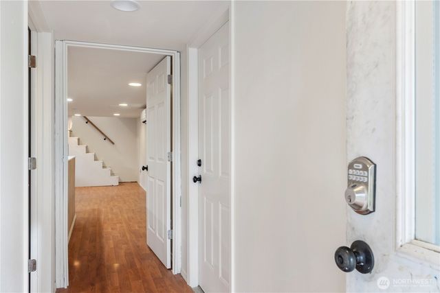 8646 Stavis Bay Rd NW, Seabeck, WA 98380