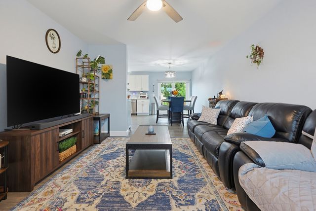 96 Carter Ave, Pawtucket, RI 02861