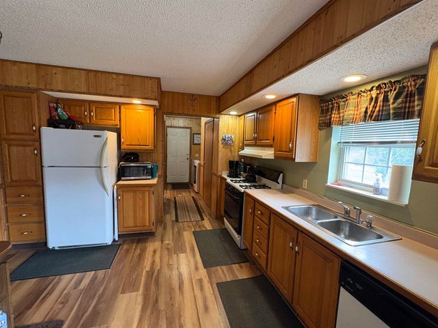 4235 Buzzell Road, Gladwin, MI 48624
