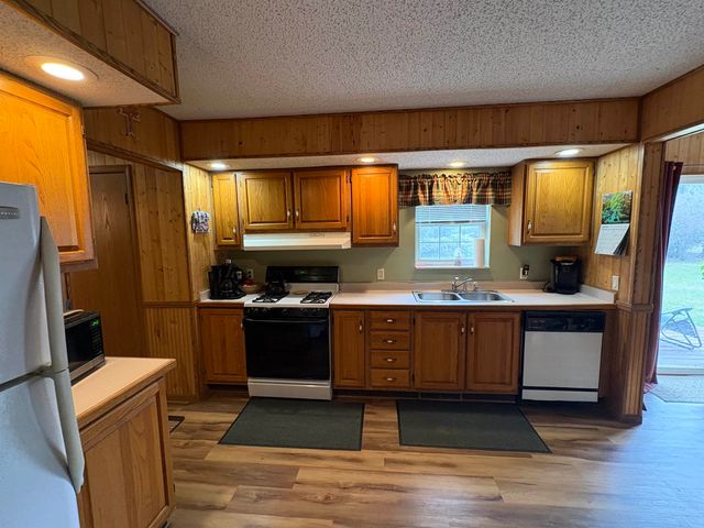 4235 Buzzell Road, Gladwin, MI 48624