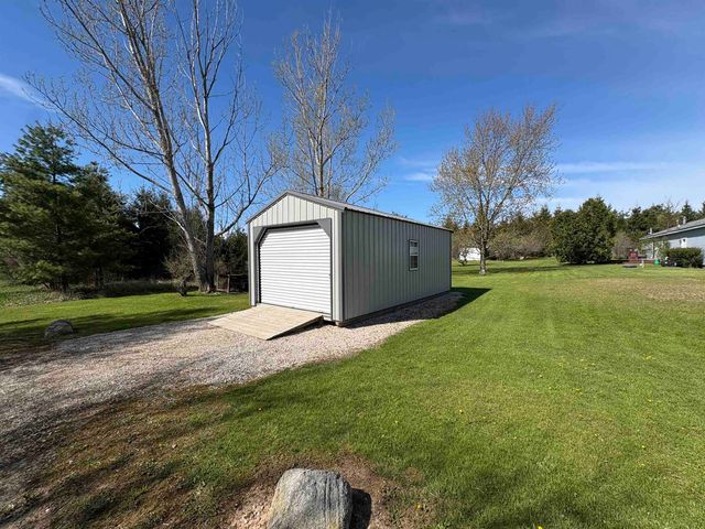 4235 Buzzell Road, Gladwin, MI 48624