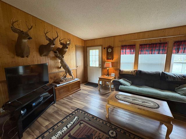 4235 Buzzell Road, Gladwin, MI 48624