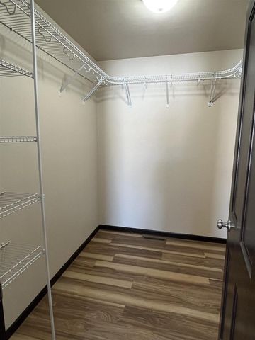 600 CASTLESTONE COURT, Hobart, WI 54155