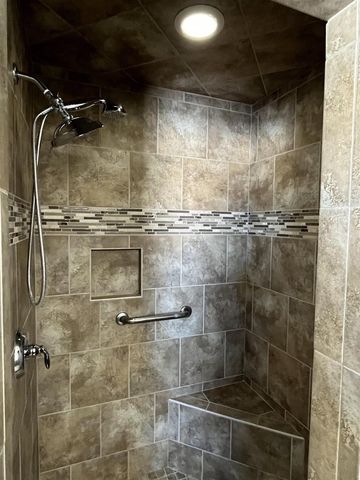 600 CASTLESTONE COURT, Hobart, WI 54155