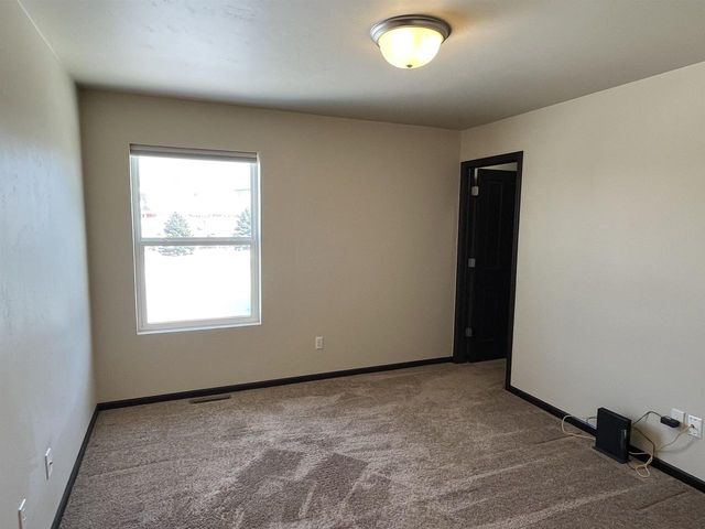 600 CASTLESTONE COURT, Hobart, WI 54155