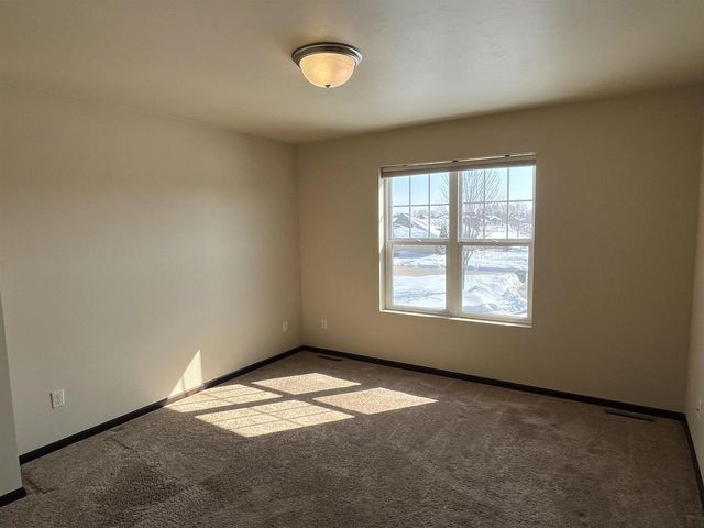 600 CASTLESTONE COURT, Hobart, WI 54155