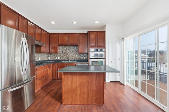 13382 Golden Gate Drive E, Carmel, IN 46074