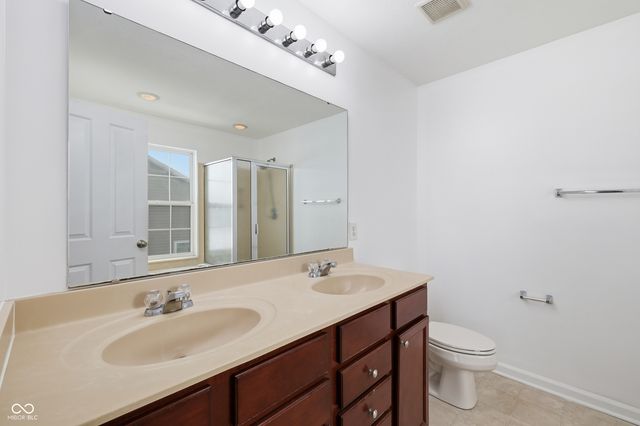 13382 Golden Gate Drive E, Carmel, IN 46074