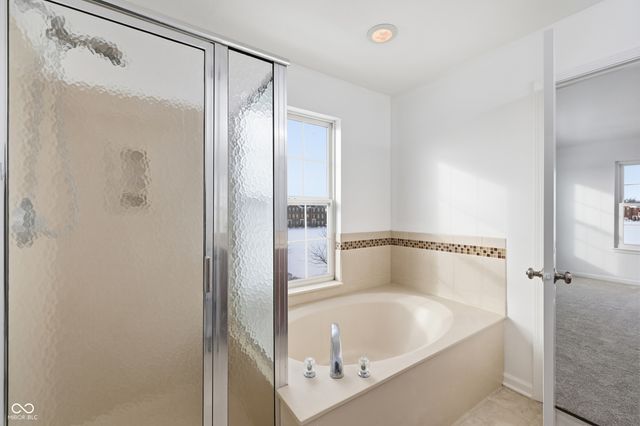 13382 Golden Gate Drive E, Carmel, IN 46074