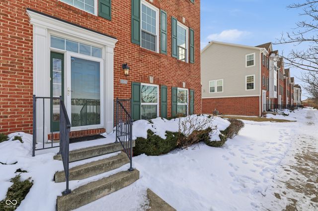 13382 Golden Gate Drive E, Carmel, IN 46074