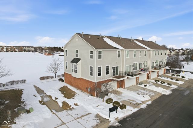 13382 Golden Gate Drive E, Carmel, IN 46074