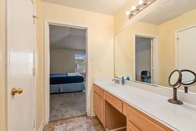 3231 Dogwood Springs Drive, Houston, TX 77073