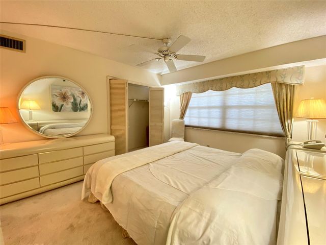 4015 W Palm Aire Dr 805, Pompano Beach, FL 33069