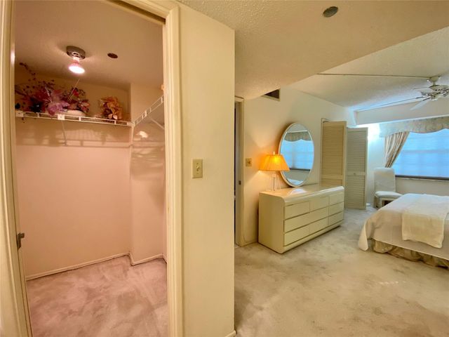 4015 W Palm Aire Dr 805, Pompano Beach, FL 33069