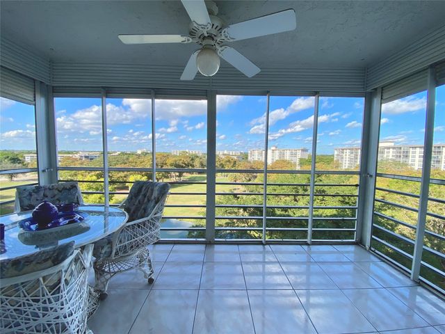 4015 W Palm Aire Dr 805, Pompano Beach, FL 33069