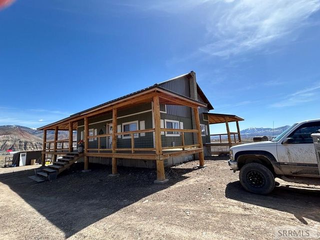 699 Stephens Road, Challis, ID 83226