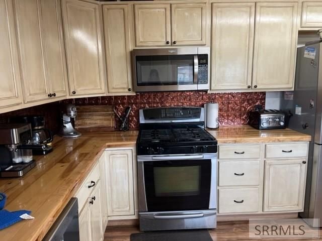 699 Stephens Road, Challis, ID 83226