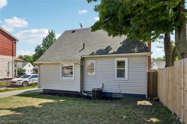 14216 Berwyn Avenue, Cleveland, OH 44111