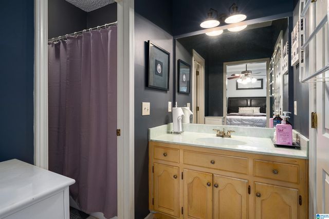 2621 N CHANDALAR LANE, Pelham, AL 35124