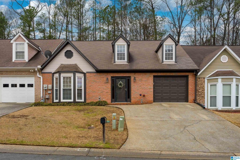 2621 N CHANDALAR LANE, Pelham, AL 35124