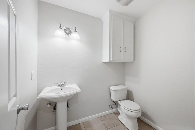 2527 S San Antonio Street, Pearland, TX 77581